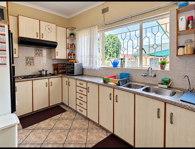 3 BEDROOM HOUSE FOR SALE IN SONLAND PARK